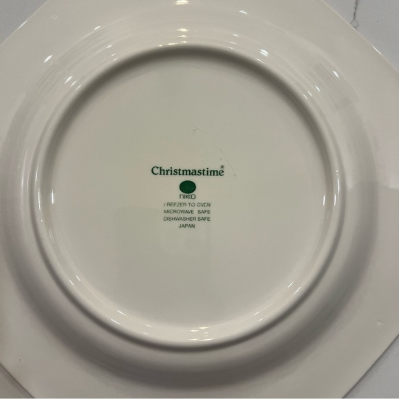 Nikko Christmastime Dinner Plate Octagonal 10 Inch Christmas Tree Made i… - Picture 4 of 7